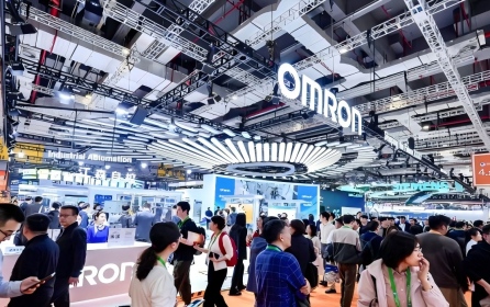 Trys pramonės gigantai susirinko CIIE parodoje ir pristatė naujus produktus, kurie ves skaitmeninės ir ekologiškos išmaniosios gamybos bangą.