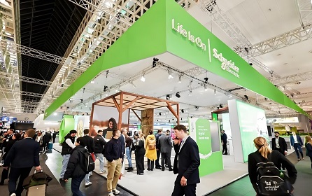 „Schneider Electric“ pramonės 5.0 strategija „Ratas“: atvira automatika + dirbtinis intelektas