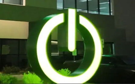 „Schneider Electric“ NECA 2025 parodoje pristato naujus gaminius elektros rangovams ir dalijasi įžvalgomis apie 2026 m. NEC reguliavimo pakeitimus.